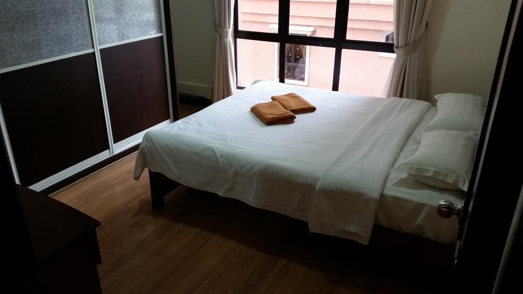 Marina Court Kota Kinabalu- Bigger Group Stay Together- 6 Bedroom Apartments Szoba fotó